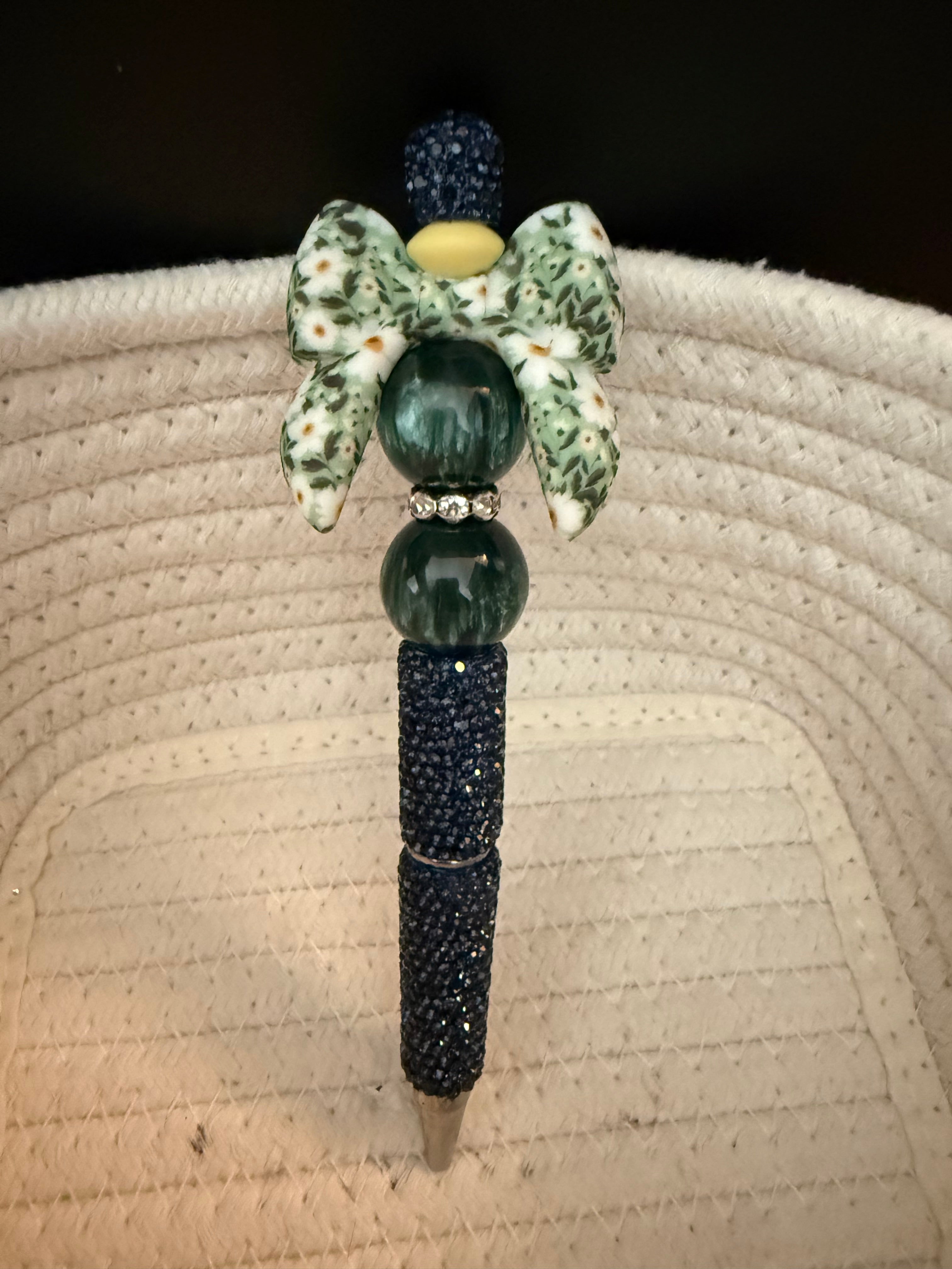 Daisy bow rhinestone ink pen