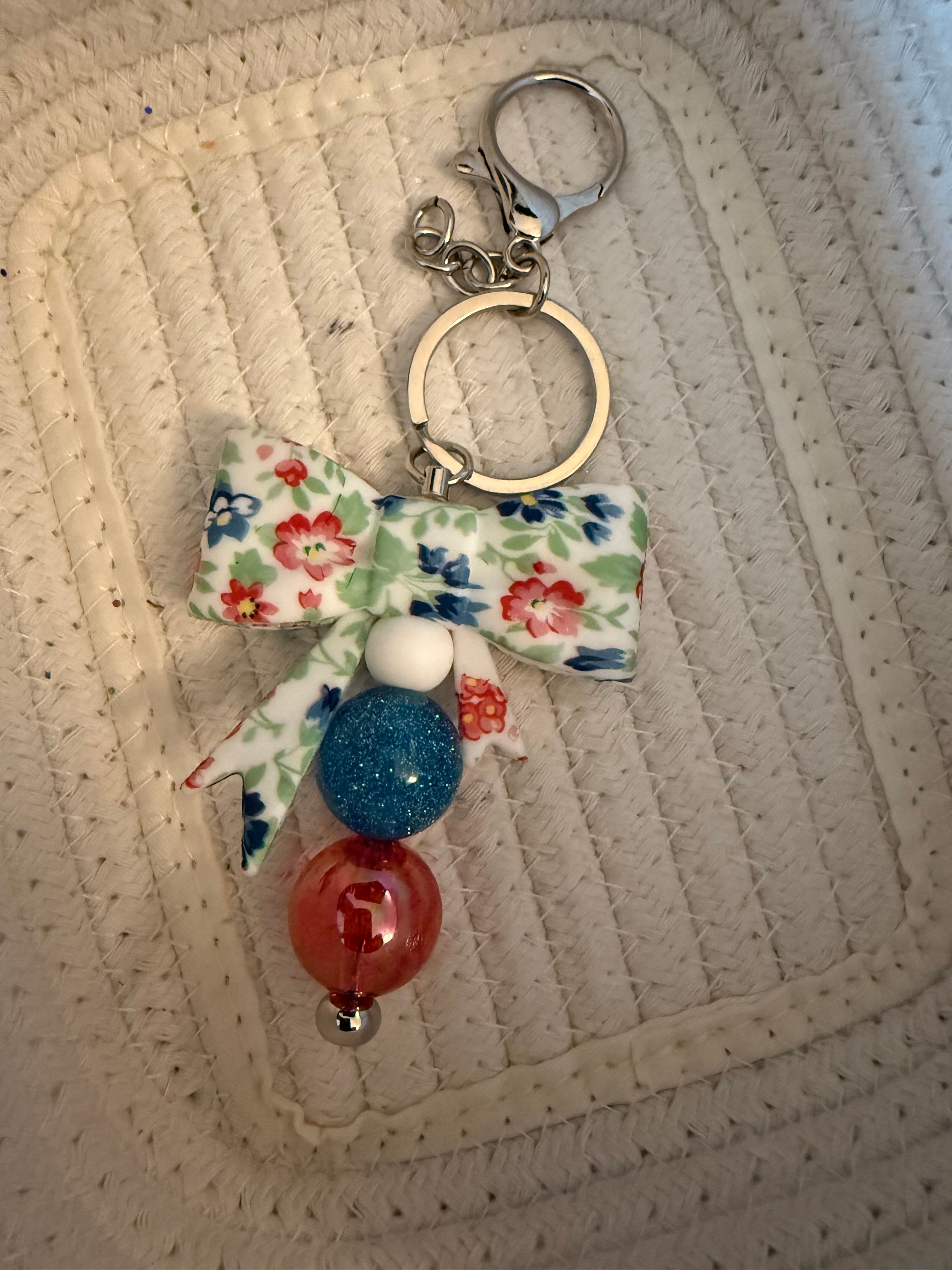 Large bow keyring