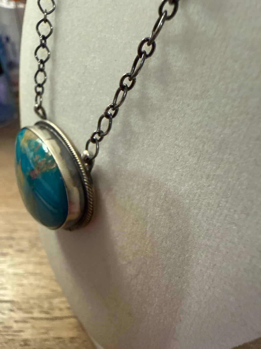 Antonette Mart Navajo Handmade SS Kingman Turquoise Necklace. 18 inch Gun metal chain